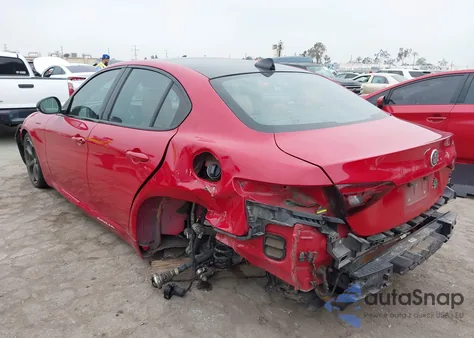 2020 Alfa Romeo Giulia Ti Sport Rwd z USA, uszkodzony, nr VIN ZARFAMBN9L7638160